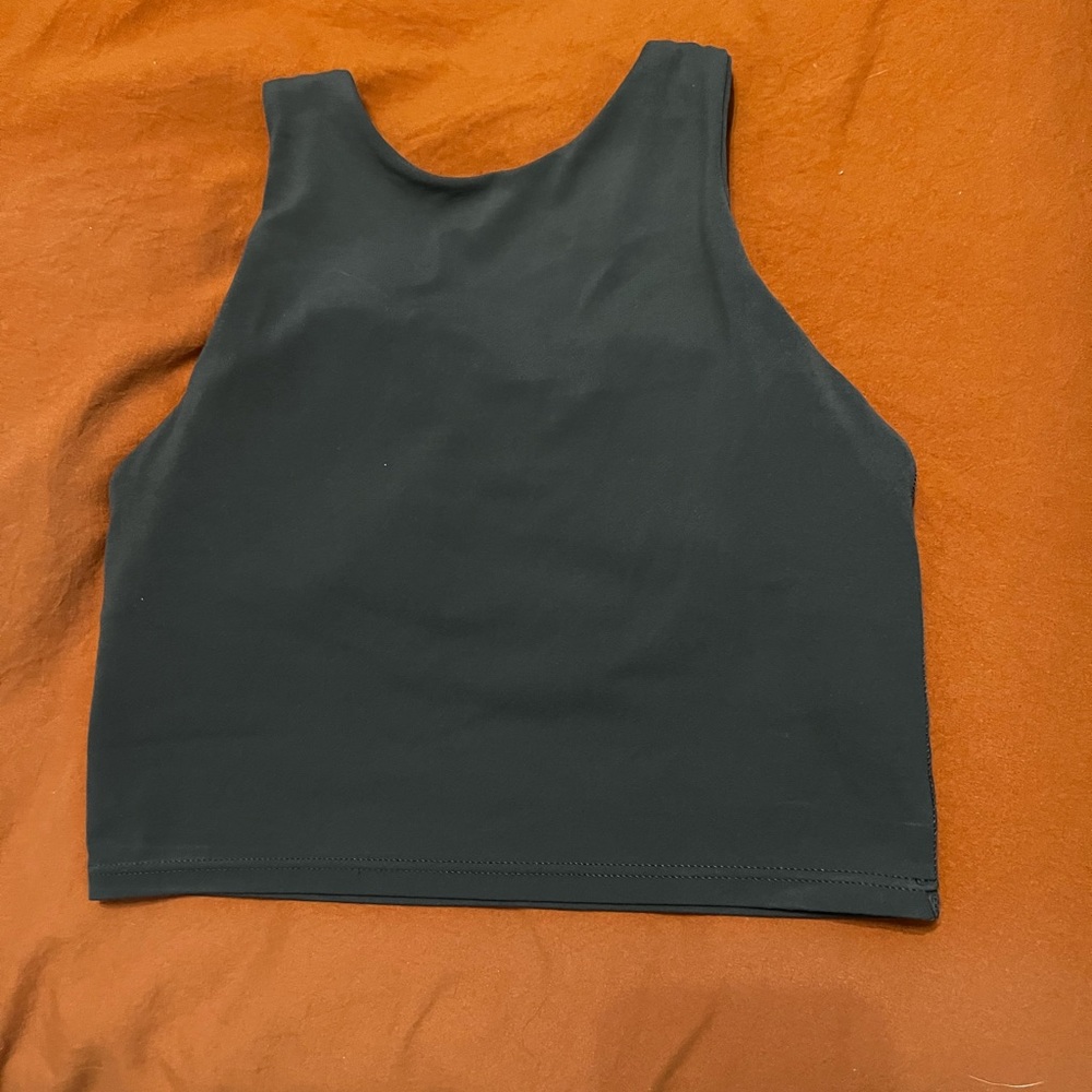 Brand New Athleta Conscious Crop - Picture 2 of 6